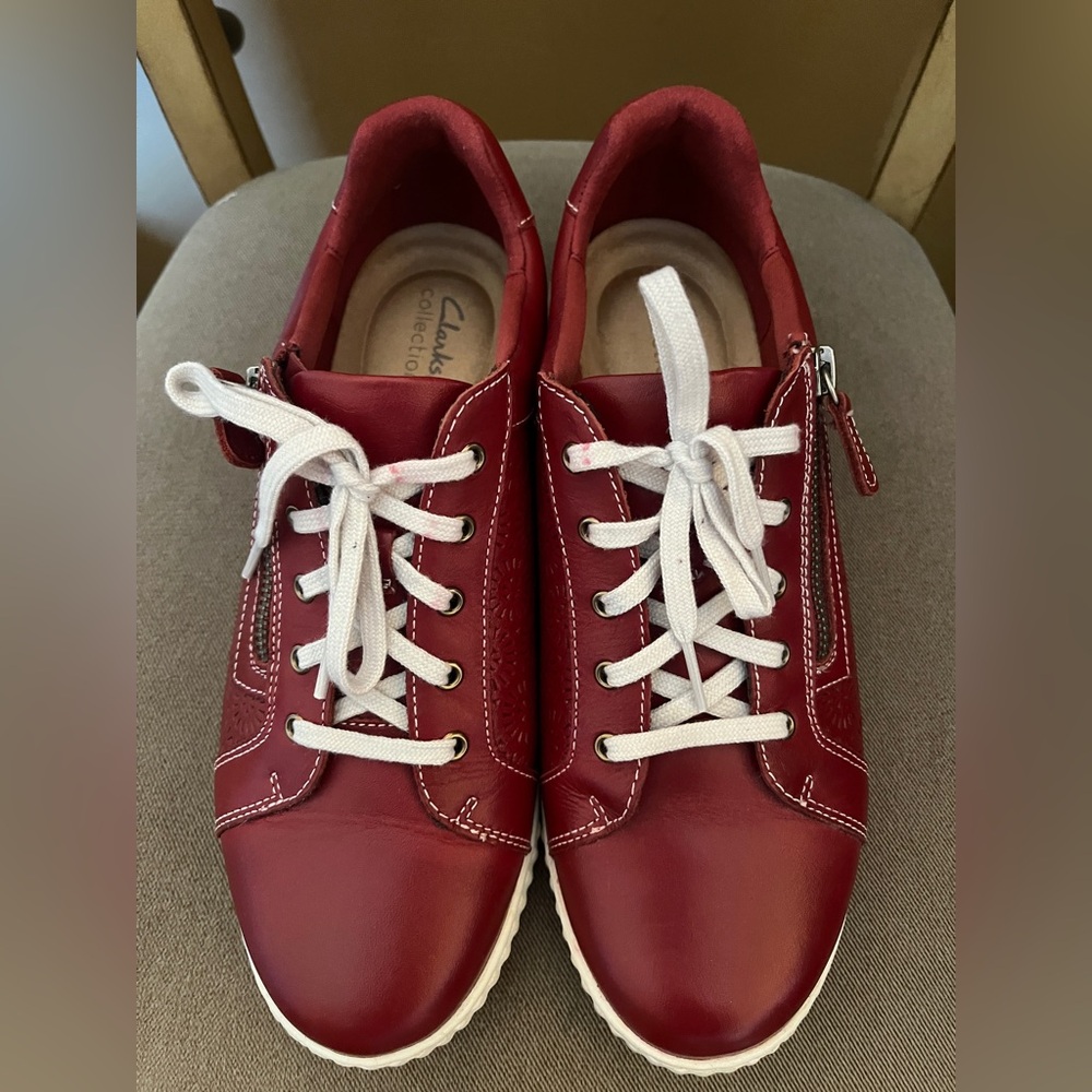 Clarks Originals Leather Sneakers - Picture 2 of 4